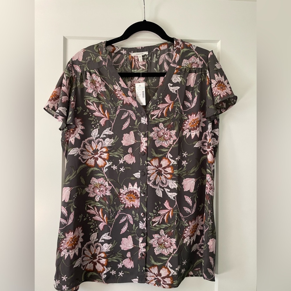 NWT Women’s Maurice’s Blouse